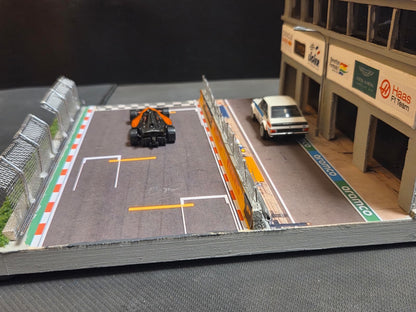 1:64 Diecast Lighted Formula 1 Racetrack Paddock Diorama
